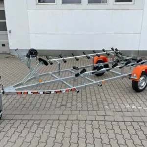 Thomas BT 750 L (GUMIHAJÓKNAK)